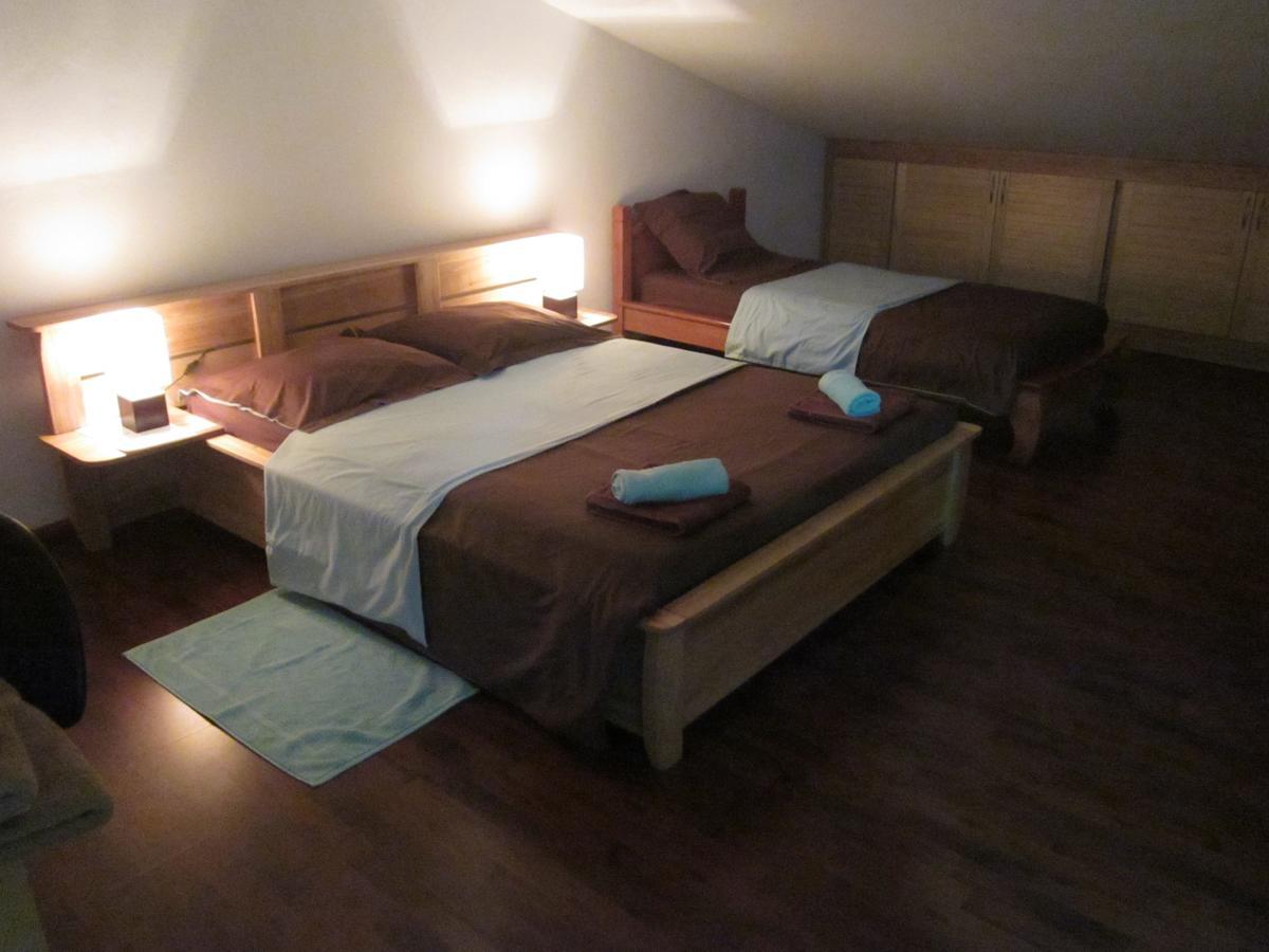 Le Colibri Bed & Breakfast Le Dix-Septieme Exterior photo